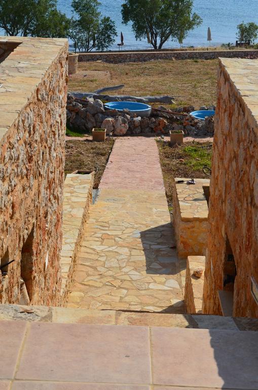 Villa Aristoteles Chalki Town Esterno foto