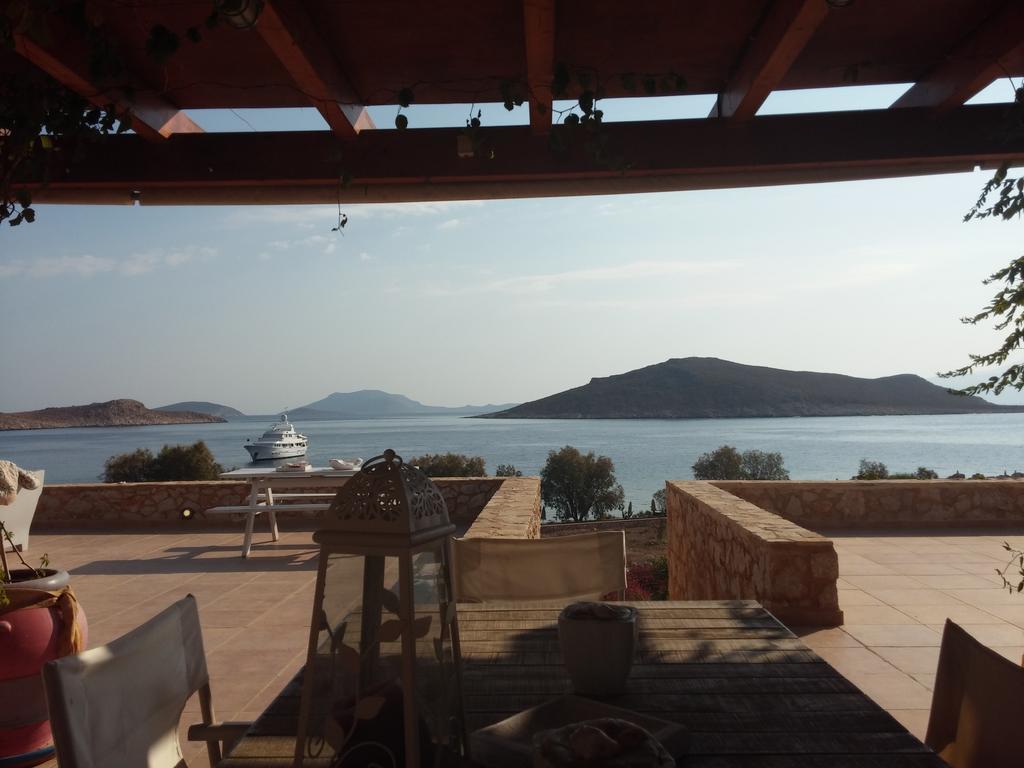 Villa Aristoteles Chalki Town Esterno foto